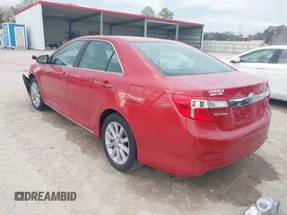 2014 Toyota Camry L with VIN 4T4BF1FK1ER375189, listed as a IAAI auction lot 41499130 with 42,569 mi miles. Bid and sale history available at carsss.com. Image 3.