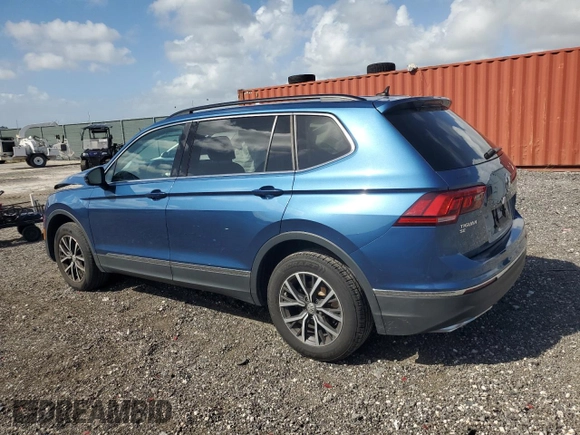 2020 Volkswagen Tiguan SE z VIN 3VV3B7AX2LM035055, wystawiony jako Copart lot #82392284 z przebiegiem 43 302 mil mil oraz Nie do naprawy • Non repairable. Historia ofert i sprzedaży dostępna na DreamBid. Obrazek 2.