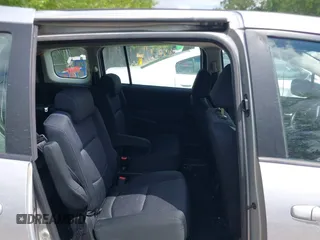 2008 Mazda 5 Sport with VIN JM1CR293380314345, listed as a IAAI auction lot 42156882 with 127,703 mi miles. Bid and sale history available at carsss.com. Image 8.