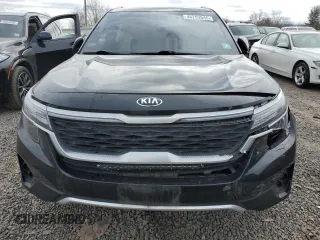 2021 Kia Seltos S z VIN KNDEUCA22M7057082, wystawiony jako Copart lot #46253545 z przebiegiem 67 733 mil mil oraz Szkoda całkowita • Salvage title. Historia ofert i sprzedaży dostępna na DreamBid. Obrazek 5.