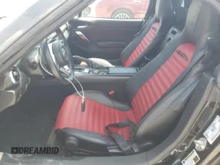 2018 FIAT 124 Spider Abarth z VIN JC1NFAEK5J0138796, wystawiony jako Copart lot #59670904 z przebiegiem 20 960 mil mil oraz Szkody całkowita. Historia ofert i sprzedaży dostępna na DreamBid. Obrazek 7.