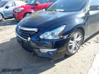 2013 Nissan Altima 3.5 SL with VIN 1N4BL3AP3DN522729, listed as a IAAI auction lot 41339379 with 258,869 mi miles. Bid and sale history available at carsss.com. Image 6.