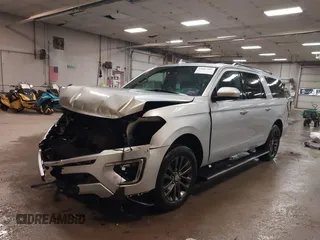 2019 Ford Expedition Max Limited z VIN 1FMJK2AT8KEA38399, wystawiony jako IAAI lot #41887955 z przebiegiem 108 631 mil mil oraz . Historia ofert i sprzedaży dostępna na DreamBid. Obrazek 2.