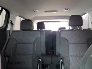 2023 GMC Acadia SLE z VIN 1GKKNKL47PZ255355, wystawiony jako Copart lot #50527145 z przebiegiem 24 850 mil mil oraz Szkody całkowita. Historia ofert i sprzedaży dostępna na DreamBid. Obrazek 10.