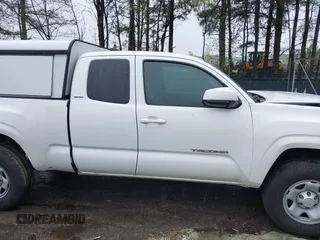 2016 Toyota Tacoma SR with VIN 5TFRX5GN9GX065061, listed as a IAAI auction lot 41960350 with 190,863 mi miles and . Bid and sale history available at carsss.com. Image 13.