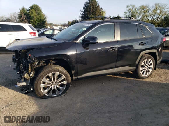 2023 Toyota RAV4 XLE Premium z VIN 2T3A1RFV0PW339775, wystawiony jako Copart lot #53683155 z przebiegiem 65 471 mil mil oraz Szkoda całkowita • Salvage title. Historia ofert i sprzedaży dostępna na DreamBid. Obrazek 1.