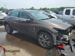 2018 Infiniti QX30 Premium with VIN SJKCH5CR3JA041812, listed as a Copart auction lot 61630184 with 97,144 mi miles and Salvage Title. Bid and sale history available at carsss.com. Image 4.
