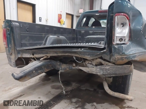 1998 Dodge Dakota with VIN 1B7FL22P1WS723652, listed as a IAAI auction lot 41507852 with 296,031 mi miles. Bid and sale history available at carsss.com. Image 6.