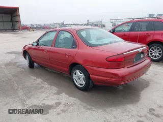 1998 Ford Contour z VIN 1FAFP6531WK303884, wystawiony jako IAAI lot #41532006 z przebiegiem 110 001 mil mil oraz . Historia ofert i sprzedaży dostępna na DreamBid. Obrazek 3.