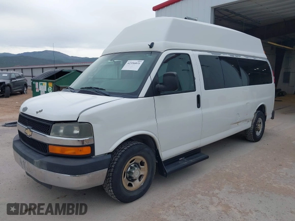 2011 Chevrolet Express Passenger 1LT с VIN 1GAZG1FG5B1106432, выставлен на аукционе IAAI как лот 42356831 с пробегом 216 679 миль миль и . История ставок и продаж доступна на DreamBid. Изображение 2.