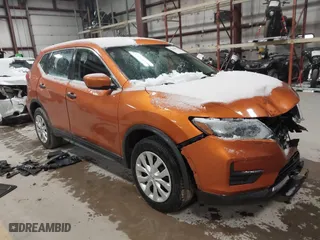 2017 Nissan Rogue SL with VIN JN8AT2MVXHW014000, listed as a IAAI auction lot 41836611 with 152,112 mi miles. Bid and sale history available at carsss.com. Image 1.