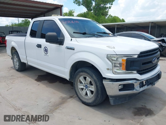 2018 Ford F-150 XL z VIN 1FTEX1CB3JKC44462, wystawiony jako IAAI lot #42597699 z przebiegiem 165 692 mil mil oraz . Historia ofert i sprzedaży dostępna na DreamBid. Obrazek 1.
