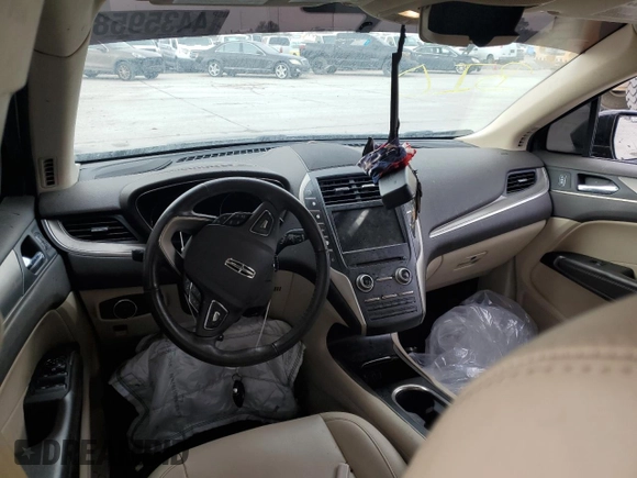 2017 Lincoln MKC Premiere with VIN 5LMCJ1C96HUL50983, listed as a Copart auction lot 44359585 with 108,937 mi miles and Salvage Title. Bid and sale history available at DreamBid. Image 8.
