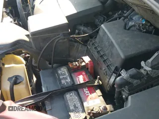 2018 Toyota Sienna LE Auto Access Seat with VIN 5TDKZ3DC8JS941358, listed as a IAAI auction lot 43003714 with 127,785 mi miles and . Bid and sale history available at DreamBid. Image 17.