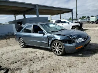 1997 Honda Accord Wgn LX with VIN 1HGCE1820VA006099, listed as a Copart auction lot 46405525 with 210,761 mi miles and Salvage Title. Bid and sale history available at carsss.com. Image 10.