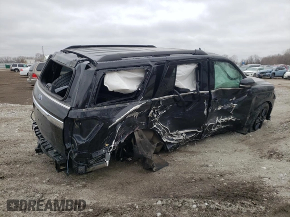 2021 Ford Expedition XLT with VIN 1FMJU1JT2MEA43900, listed as a Copart auction lot 44094513 with 0 mi miles and Salvage Title. Bid and sale history available at carsss.com. Image 3.