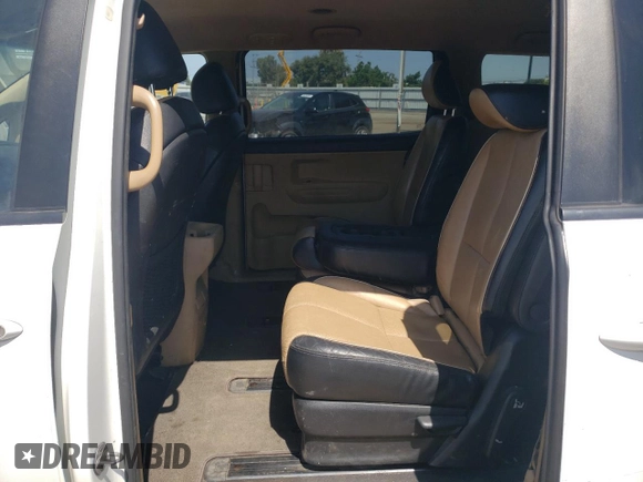 2016 Kia Sedona LX with VIN KNDMB5C16G6215015, listed as a Copart auction lot 66971874 with 161,491 mi miles and Clean Title. Bid and sale history available at carsss.com. Image 11.