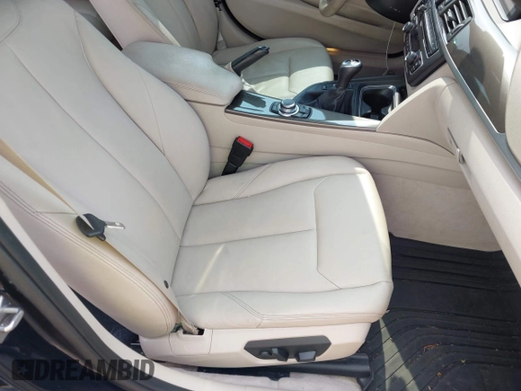 2013 BMW 3 Series 335i xDrive с VIN WBA3B9C53DJ465713, выставлен на аукционе IAAI как лот 42485856 с пробегом 106 716 миль миль и . История ставок и продаж доступна на DreamBid. Изображение 5.