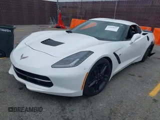 2019 Chevrolet Corvette 1LT z VIN 1G1YB2D76K5112204, wystawiony jako IAAI lot #42215657 z przebiegiem Nie podano mil oraz . Historia ofert i sprzedaży dostępna na DreamBid. Obrazek 2.