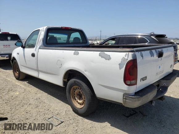 1997 Ford F-150 z VIN 1FTDF1722VKA23000, wystawiony jako Copart lot #59221975 z przebiegiem 182 352 mil mil oraz Czysty tytuł • Clean title. Historia ofert i sprzedaży dostępna na DreamBid. Obrazek 2.