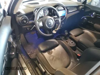 2023 MINI Hardtop Cooper SE z VIN WMW13DJ08P2T52515, wystawiony jako Copart lot #50271975 z przebiegiem 15 302 mil mil oraz Szkoda całkowita • Salvage title. Historia ofert i sprzedaży dostępna na DreamBid. Obrazek 8.
