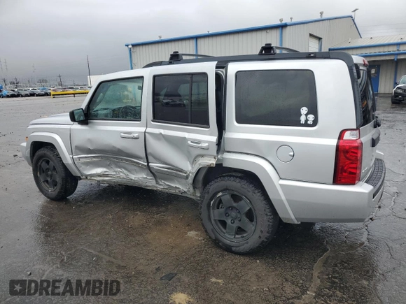 2010 Jeep Commander Sport с VIN 1J4RG4GKXAC137037, выставлен на аукционе Copart как лот 43152605 с пробегом 143 700 миль миль и Списание • Salvage title. История ставок и продаж доступна на DreamBid. Изображение 2.