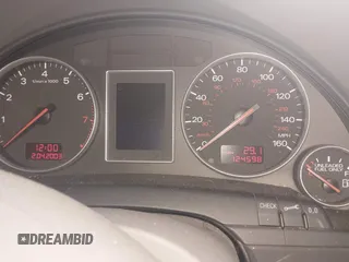 2004 Audi A4 1.8T z VIN WAULC68E04A055889, wystawiony jako IAAI lot #41986309 z przebiegiem 124 598 mil mil oraz . Historia ofert i sprzedaży dostępna na DreamBid. Obrazek 7.