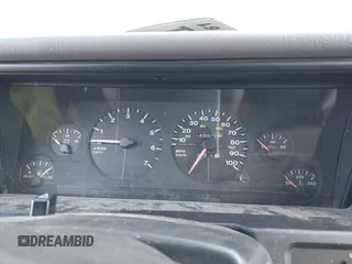 1993 Jeep Grand Cherokee Laredo with VIN 1J4GZ58S1PC680016, listed as a IAAI auction lot 41813392 with 149,520 mi miles. Bid and sale history available at carsss.com. Image 7.