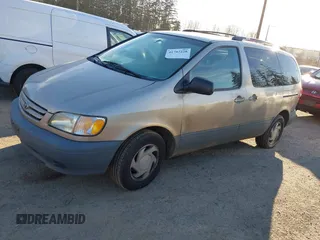 2001 Toyota Sienna LE with VIN 4T3ZF13C21U402424, listed as a IAAI auction lot 41707228 with 259,327 mi miles. Bid and sale history available at carsss.com. Image 2.