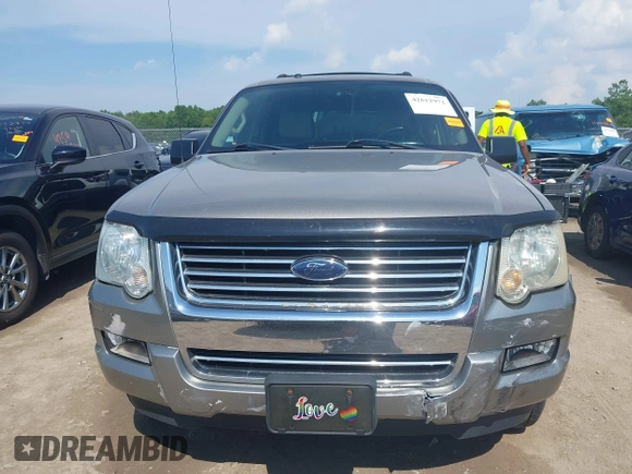 2008 Ford Explorer XLT z VIN 1FMEU73E98UA92588, wystawiony jako IAAI lot #42612972 z przebiegiem 194 059 mil mil oraz . Historia ofert i sprzedaży dostępna na DreamBid. Obrazek 12.