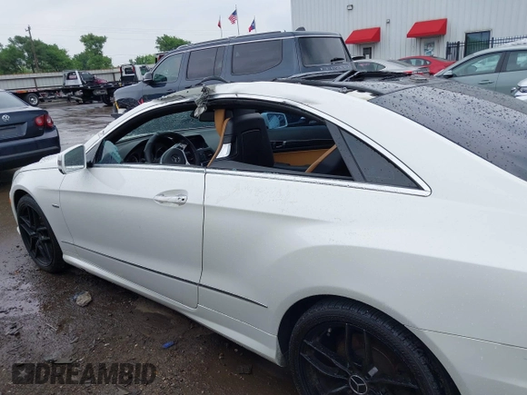 2012 Mercedes-Benz E 550 with VIN WDDKJ7DB7CF156716, listed as a IAAI auction lot 41915988 with 180,809 mi miles and . Bid and sale history available at DreamBid. Image 15.