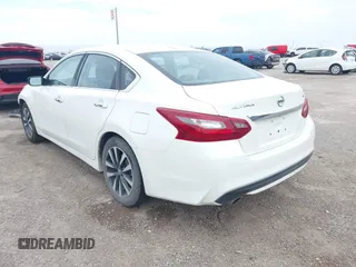 2018 Nissan Altima SR with VIN 1N4AL3AP9JC210806, listed as a IAAI auction lot 41735439 with 134,119 mi miles and . Bid and sale history available at DreamBid. Image 3.