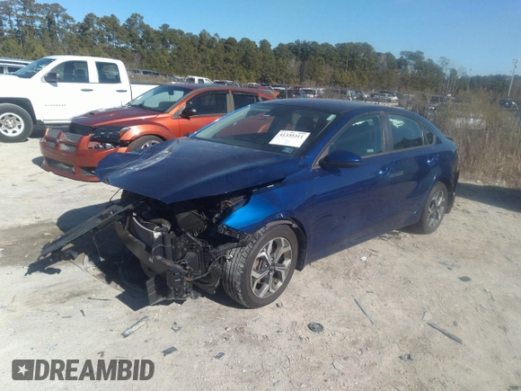 2019 Kia Forte LXS with VIN 3KPF24AD7KE067427, listed as a IAAI auction lot 41335311 with 35,952 mi miles. Bid and sale history available at carsss.com. Image 2.