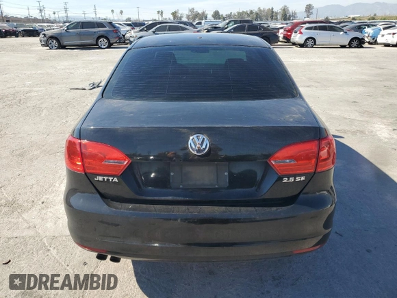 2013 Volkswagen Jetta SE with VIN 3VWDP7AJ8DM412583, listed as a Copart auction lot 49810235 with 180,595 mi miles and Clean title. Bid and sale history available at DreamBid. Image 6.