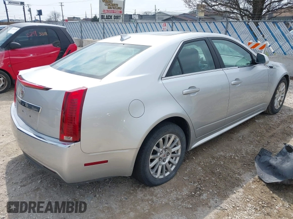 2011 Cadillac CTS Luxury z VIN 1G6DG5EY9B0105800, wystawiony jako IAAI lot #42014906 z przebiegiem 135 081 mil mil oraz . Historia ofert i sprzedaży dostępna na DreamBid. Obrazek 4.
