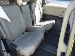 2022 Toyota Sienna XLE with VIN 5TDYRKEC2NS125318, listed as a IAAI auction lot 41764720 with 125,276 mi miles. Bid and sale history available at carsss.com. Image 8.