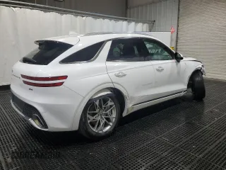 2025 Genesis GV70 2.5T with VIN 5NMMADTB1SH031960, listed as a Copart auction lot 60893135 with 7,218 mi miles and Salvage title. Bid and sale history available at DreamBid. Image 3.