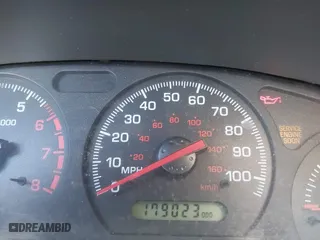 2001 Nissan Quest GXE with VIN 4N2ZN15T21D814272, listed as a IAAI auction lot 41494773 with 179,023 mi miles. Bid and sale history available at carsss.com. Image 7.