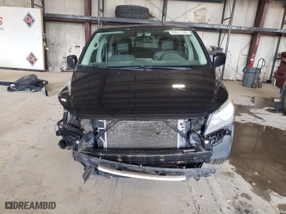 2010 Volkswagen Routan SE with VIN 2V4RW3D19AR242518, listed as a Copart auction lot 69651534 with 172,874 mi miles and Salvage Title. Bid and sale history available at carsss.com. Image 5.