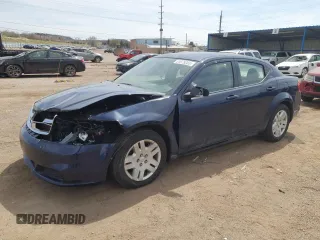 2014 Dodge Avenger SE z VIN 1C3CDZAB7EN224967, wystawiony jako Copart lot #51975265 z przebiegiem 102 330 mil mil oraz Szkody całkowita. Historia ofert i sprzedaży dostępna na DreamBid. Obrazek 1.