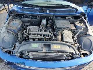 2006 MINI Hardtop z VIN WMWRC33566TJ79138, wystawiony jako Copart lot #49015335 z przebiegiem 189 928 mil mil oraz Czysty tytuł • Clean title. Historia ofert i sprzedaży dostępna na DreamBid. Obrazek 11.