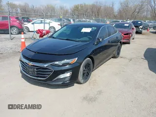 2019 Chevrolet Malibu LS z VIN 1G1ZB5STXKF177623, wystawiony jako IAAI lot #42017920 z przebiegiem 56 590 mil mil oraz . Historia ofert i sprzedaży dostępna na DreamBid. Obrazek 17.