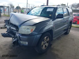 2005 Toyota 4Runner SR5 with VIN JTEZU14R850055504, listed as a IAAI auction lot 41708872 with 270,835 mi miles. Bid and sale history available at carsss.com. Image 2.