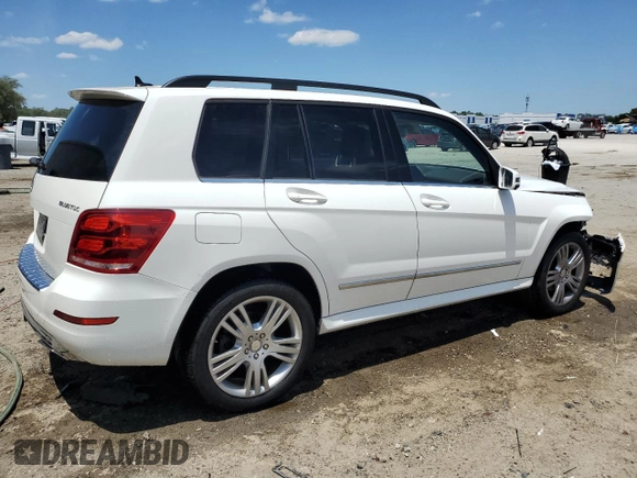 2014 Mercedes-Benz GLK 250 with VIN WDCGG0EB8EG185024, listed as a Copart auction lot 55746845 with 92,330 mi miles and Salvage Title. Bid and sale history available at DreamBid. Image 3.