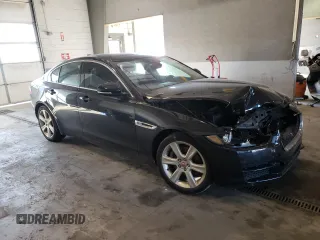 2017 Jaguar XE 25t Prestige with VIN SAJAE4BG6HA969705, listed as a Copart auction lot 68730822 with 58,496 mi miles. Bid and sale history available at carsss.com. Image 4.