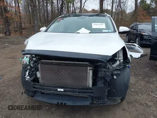 2018 Kia Sorento SX with VIN 5XYPKDA51JG405998, listed as a IAAI auction lot 41837641 with 138,909 mi miles and . Bid and sale history available at carsss.com. Image 13.