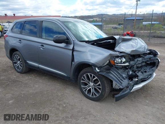 2018 Mitsubishi Outlander ES z VIN JA4AZ3A36JJ004547, wystawiony jako IAAI lot #42048456 z przebiegiem 82 379 mil mil oraz . Historia ofert i sprzedaży dostępna na DreamBid. Obrazek 1.