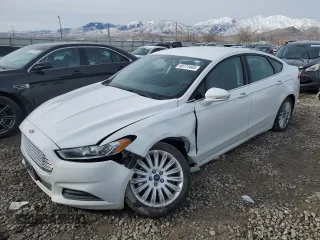 2014 Ford Fusion SE Hybrid with VIN 3FA6P0LUXER379123, listed as a Copart auction lot 45771445 with 180,393 mi miles and Salvage title. Bid and sale history available at DreamBid. Image 1.