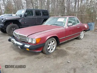 1989 Mercedes-Benz 560 with VIN WDBBA48D8KA098792, listed as a IAAI auction lot 41929891 with 160,351 mi miles. Bid and sale history available at carsss.com. Image 2.