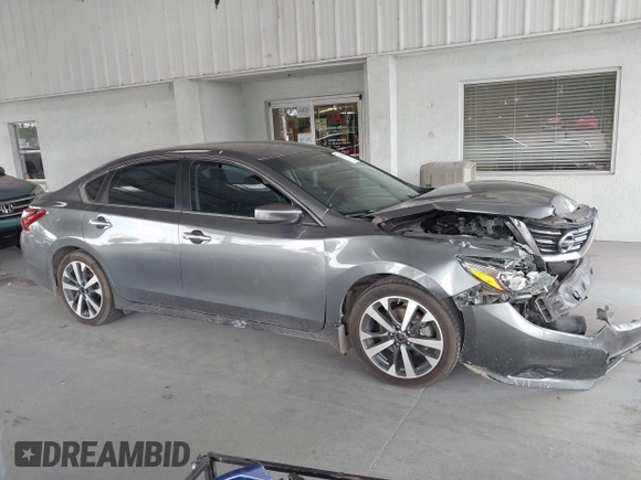 2017 Nissan Altima SL z VIN 1N4AL3AP7HC492566, wystawiony jako IAAI lot #42193702 z przebiegiem 165 566 mil mil oraz . Historia ofert i sprzedaży dostępna na DreamBid. Obrazek 13.